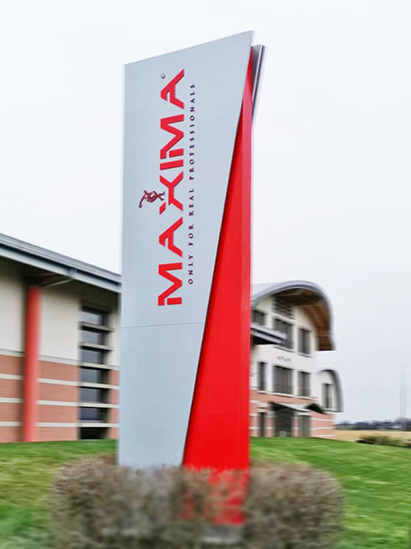 totem-design-aziendale-luminoso-maxima-poviglio