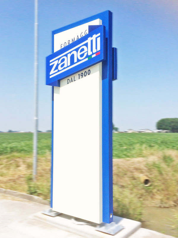 totem-per-ditte-a-mantova---zanetti-formaggi-spa-bonetti