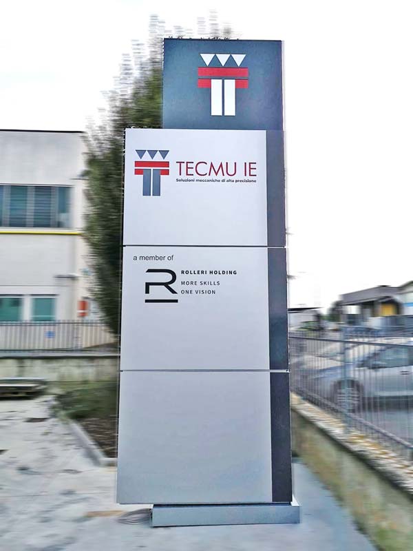 totem-luminoso-tecmuie-rolleri-spa-bonetti-piacenza