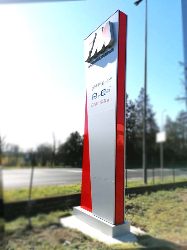 totem-aziendale-luminoso-fm-correggio-bonetti