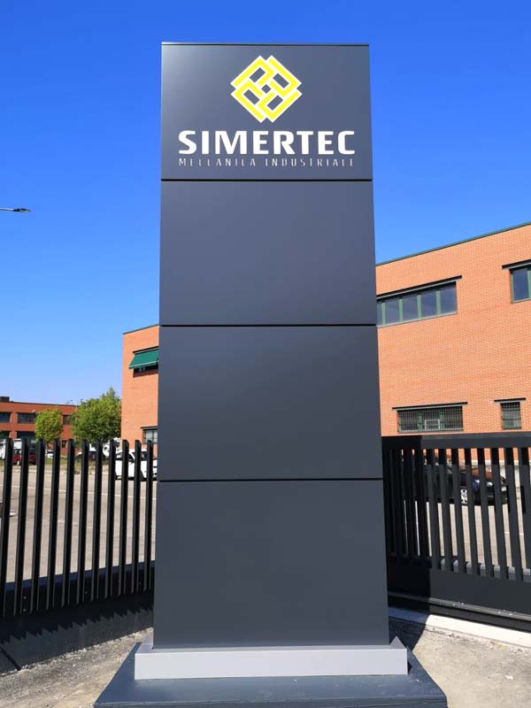 totem-design-aziendale-a-led-simertec-scandiano