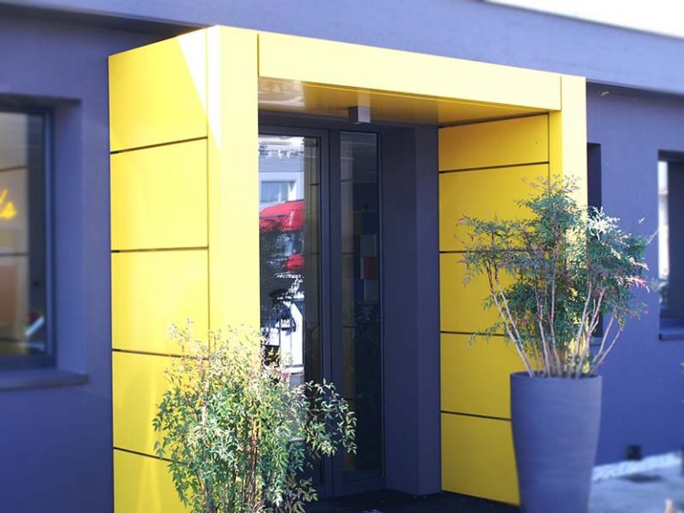 pensilina-in-dibond-giallo-bonetti