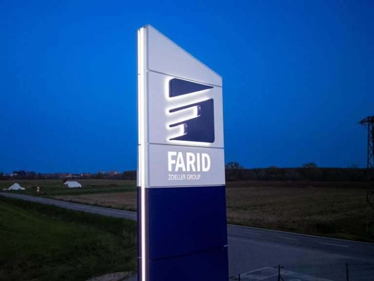 farid-torino-totem-aziendale-luminoso-6