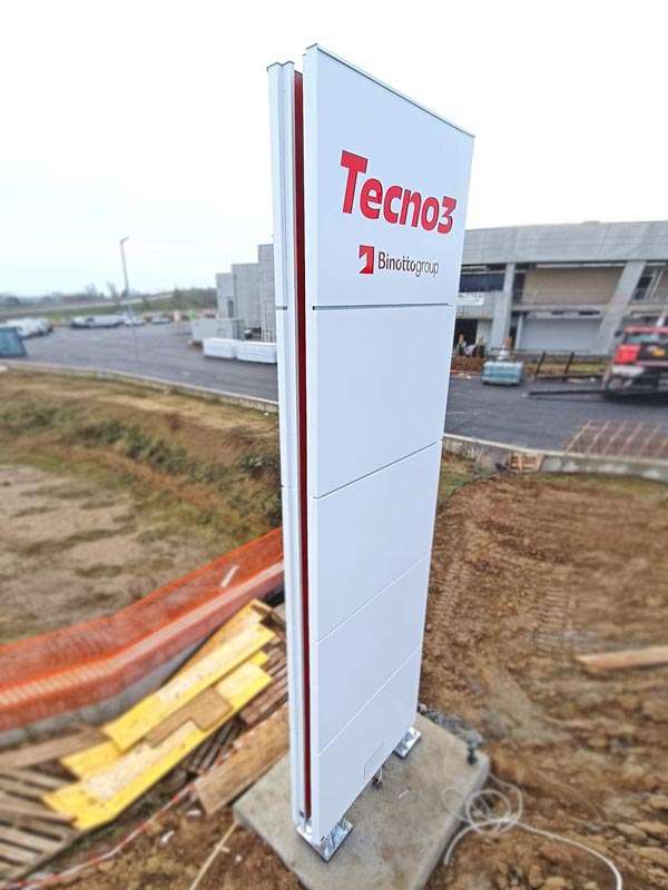 totem-aziendale-modulare-tecno-3-piacenza